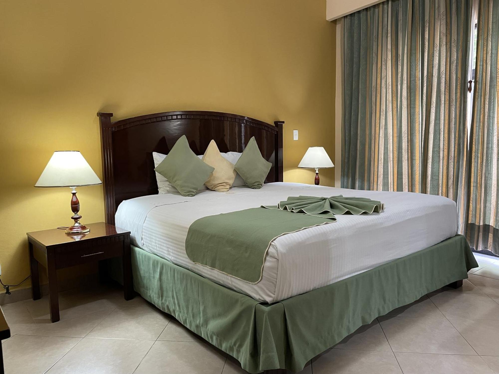 Hotel Centenario Iguala Экстерьер фото